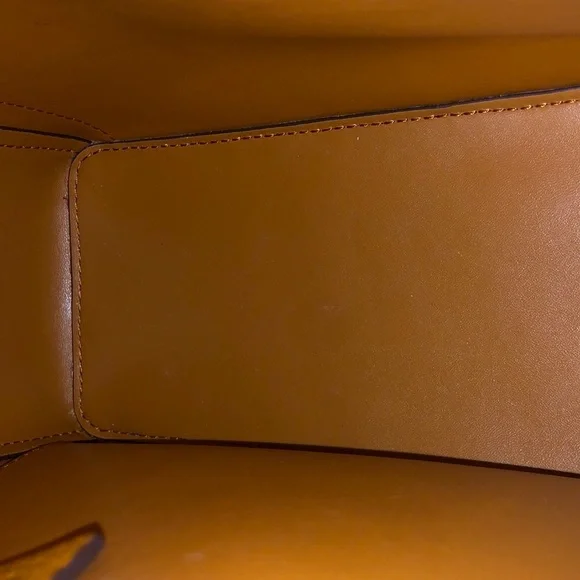 Michael Kors Tan and White Leather Tote - Picture 10 of 12